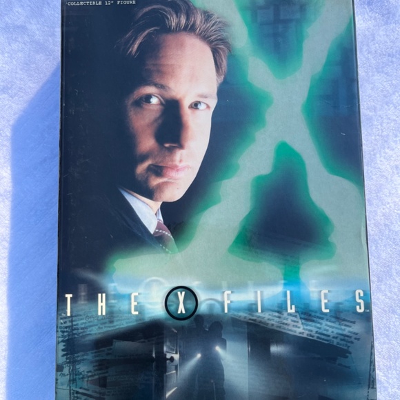 X Files Agent Mulder Sideshow Collectibles 12” Doll Original Box - Picture 11 of 11